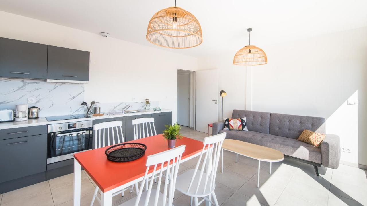 "Le Soleil Levant" Avec Balcon Et Parking Prive, 2 Adultes Et 1 Enfant Sarlat-la-Canéda Kültér fotó